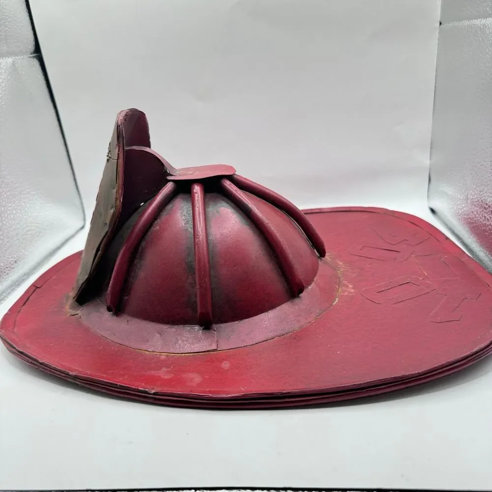 Vintage metal fire chiefs hat decor red‎